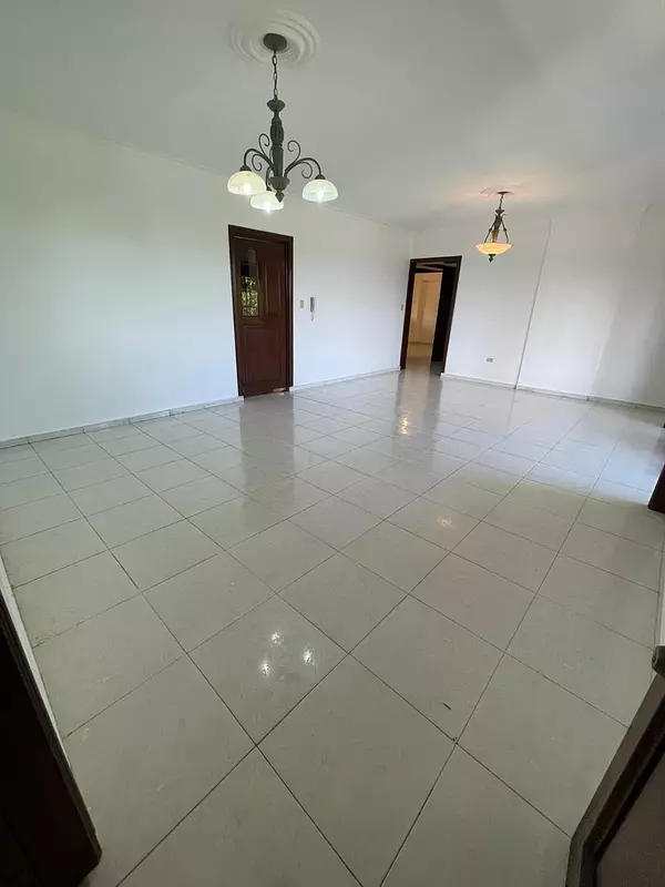 apartamentos - Vendo apartamento en la Av. Independencia  2