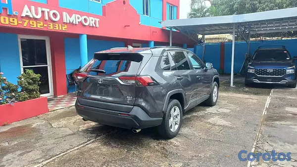 jeepetas y camionetas - Toyota Rav4 año 2021 Gris en ESPECIAL 7
