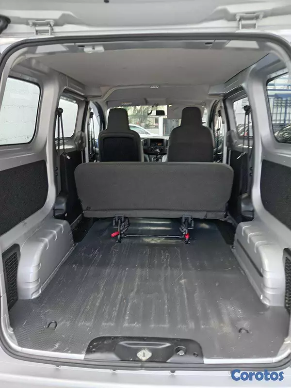jeepetas y camionetas - NISSAN NV200 GRIS 2019 7