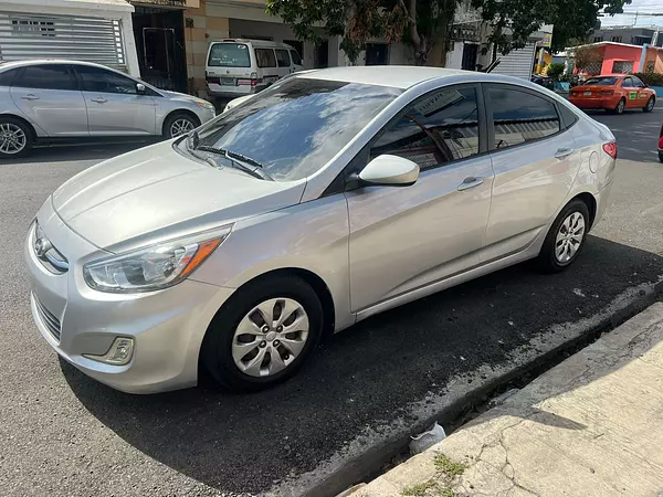 carros - hyundia accent 2016  5