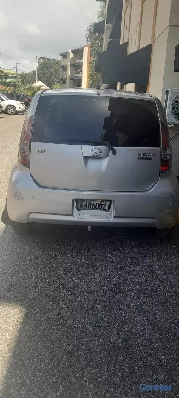 carros - Daihatsun sirion 2007 en buenas condiciones 3