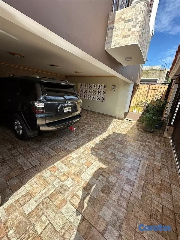casas - Vendo mansión en la autopista de san Isidro prado oriental Santo Domingo  2