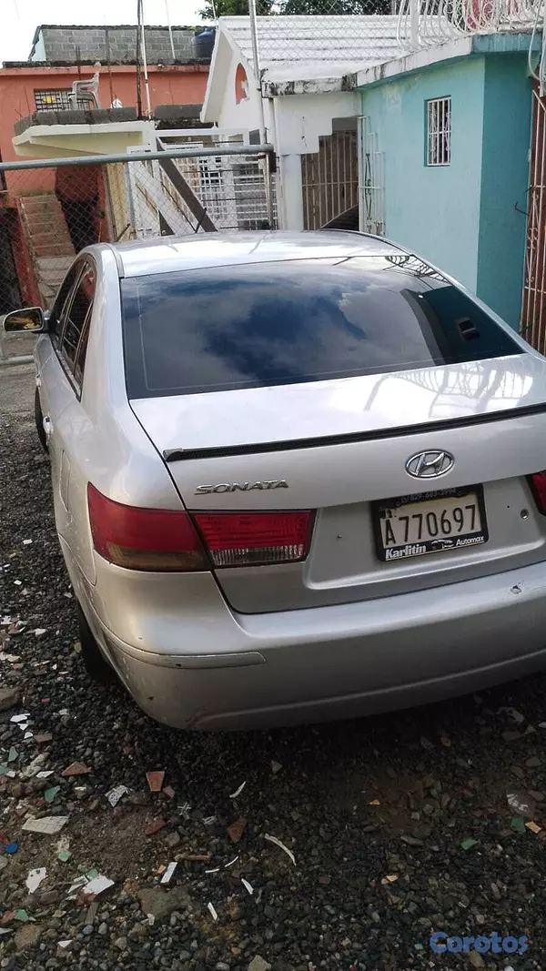carros - Hiunday N20 2014 este carro está en perfectas condiciones, revisión cada 3 meses 4