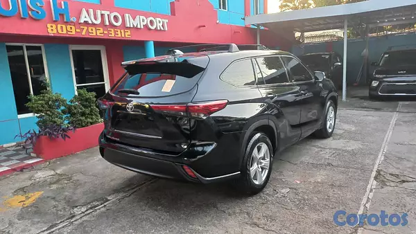 jeepetas y camionetas - Toyota Highlander Limited año 2021 7