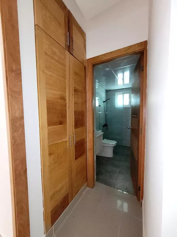 apartamentos - Apartamento terminado, grande y bonito, con patio (H.C) 3