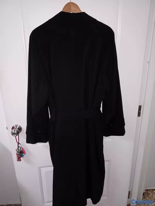 ropa para hombre - Abrigo tipo overcoat/rain coat/trench coat, marca  1