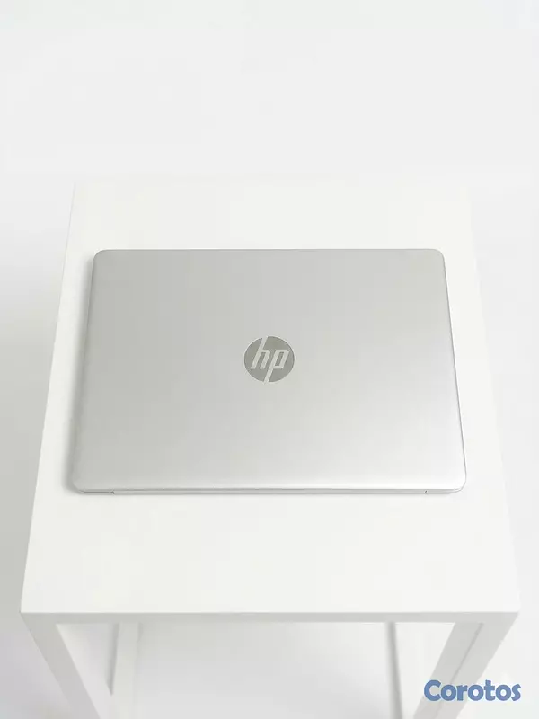 computadoras y laptops - Laptop HP 15" | Core i7 12va Gen | 16GB RAM | 512GB SSD + Estuche Targus
 3