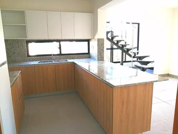 apartamentos - Bonito Penthouse 4to Nivel en el Dorado II 5