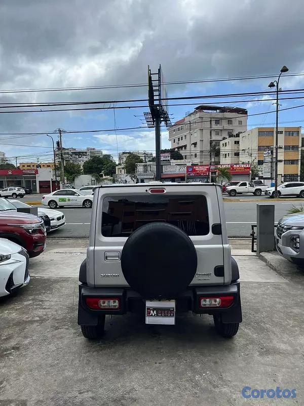 jeepetas y camionetas - Suzuki Jimny GLX 2023 3 Puertas  9