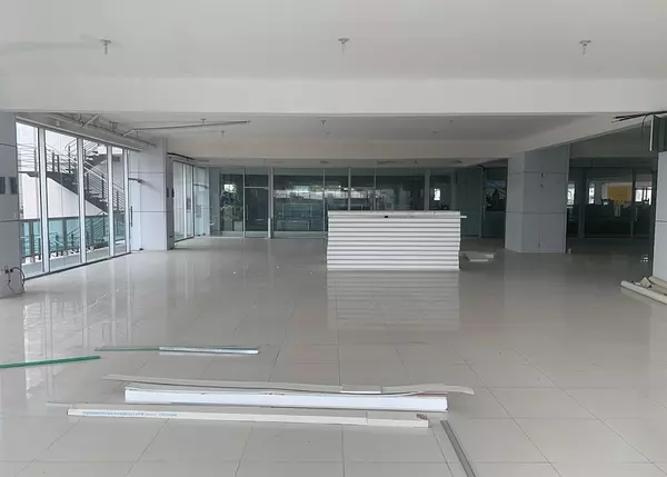 oficinas y locales comerciales - Local espacio abierto  2