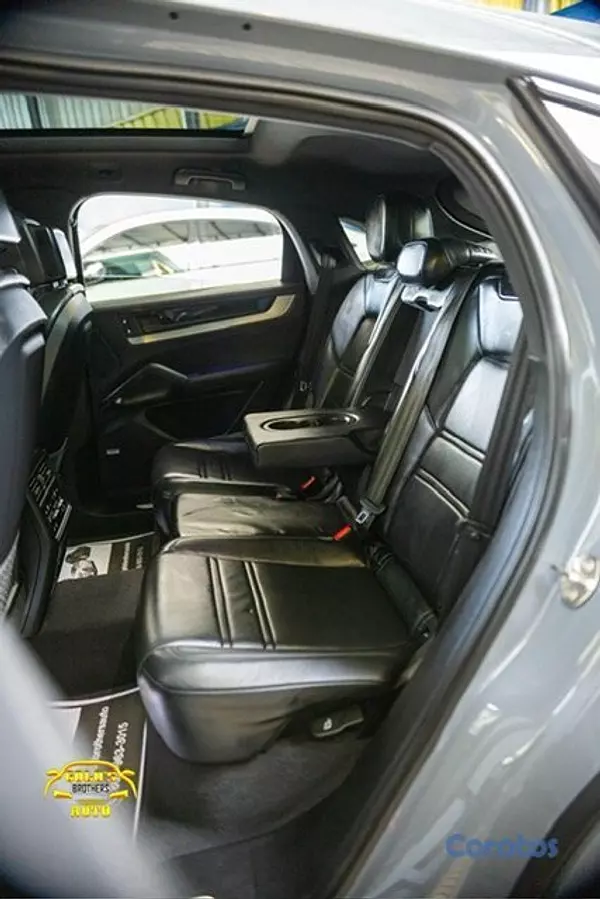 jeepetas y camionetas - Porsche Cayenne Coupe 2024 Recien Importada Clean 7