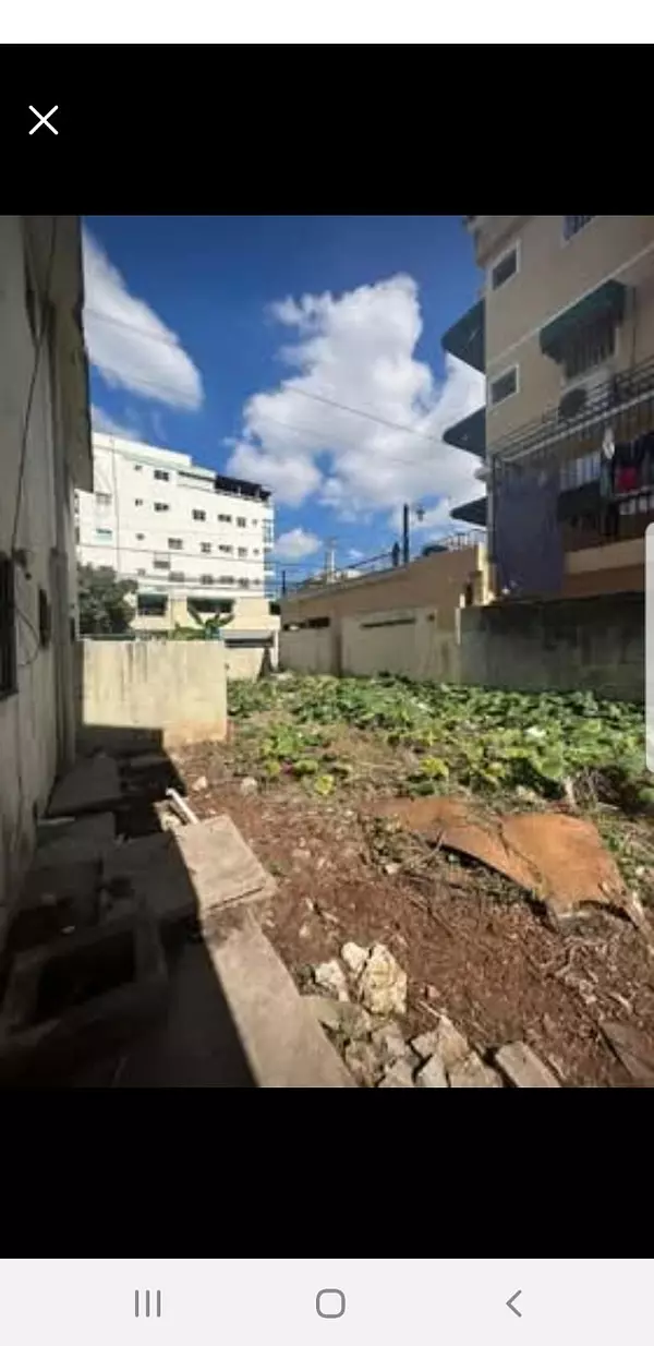 solares y terrenos - Vendo casa en Renacimiento  3