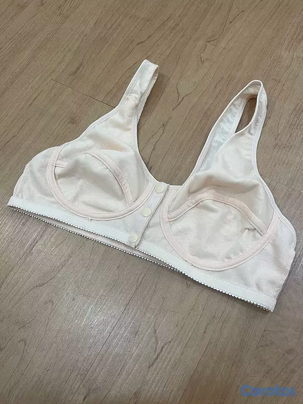 ropa para mujer - Brasier sin barillas 
250 C/U 
3 colores disponibles 5