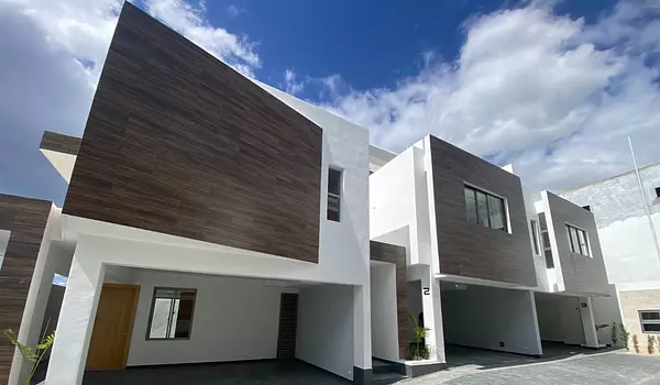 casas - Casas en proyecto cerrado, de solo 6 viviendas, Aut. San Isidro (11) 4
