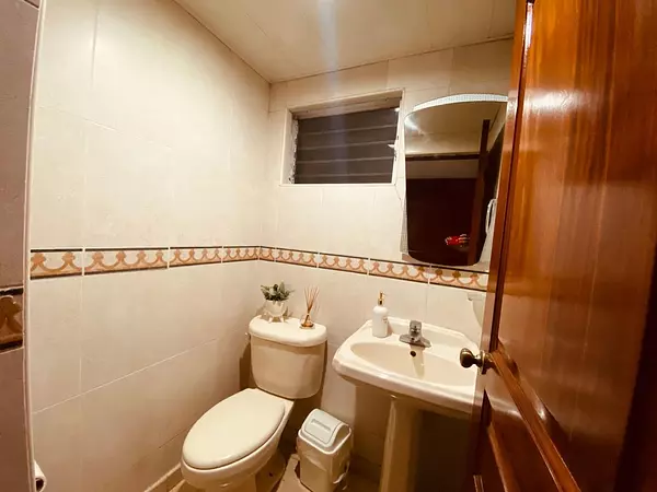 apartamentos - Vendo apartamento en Urbanizacon Real  5