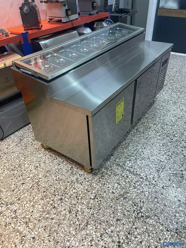 equipos profesionales - Mesa pantry para preparar pizza 8