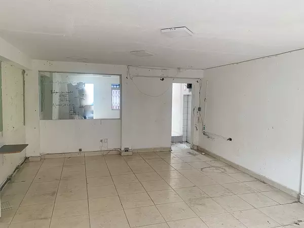 casas - Propiedad comercial en venta  7