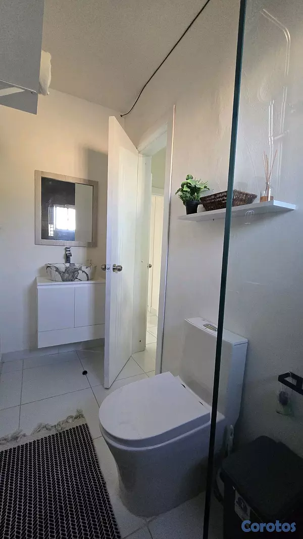 casas vacacionales y villas - 🏡 Villa con piscina en venta en Caleta – La Romana 18