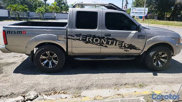 jeepetas y camionetas - Nissan Frontier 2004, como la ve en la foto.
 7