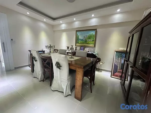 apartamentos - venta de apartamento en Evaristo morales Distrito nacional con 236.80mts 6
