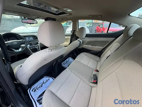 carros - Hyundai Elantra Value Edition 2020 7
