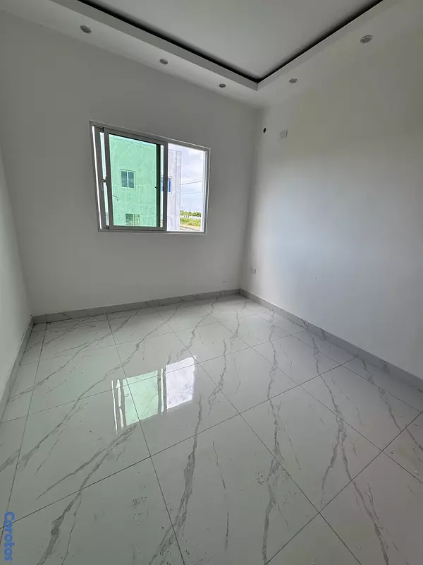 casas - venta de casa de 3 niveles con piscina en avenida ecológica Santo Domingo este  10