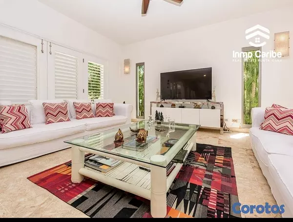 casas vacacionales y villas - Preciosa Villa Vista Al Golf De 4Habitaciones Y Acceso A Playa Privada  3