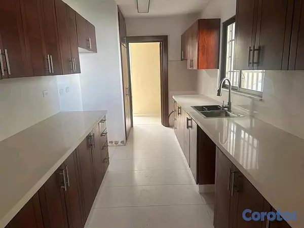 casas - Alquiler de Casa en Ensanche paraíso  9