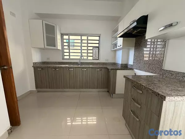 apartamentos - vendo segundo nivel hondura avenida independencia tres habitaciones 2.5 baños  6