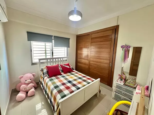apartamentos - Naco
Vendo 2da con terraza, excelente ubicación y distribución con 162 metros. 8
