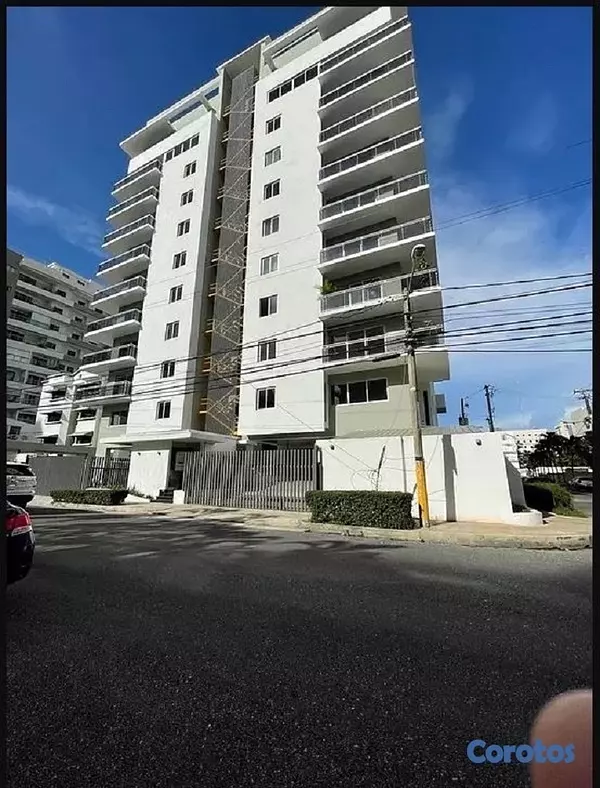 apartamentos - venta de penthouse de 3 niveles de 397mts en Evaristo morales Distrito Nacional  5