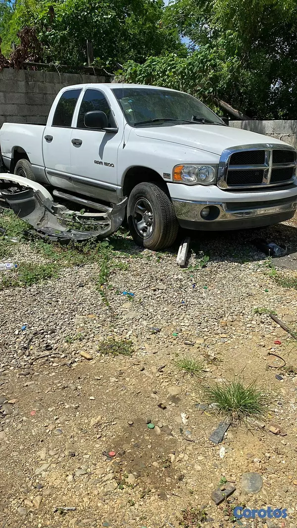 jeepetas y camionetas - Camioneta Dodge ram 1500 2005