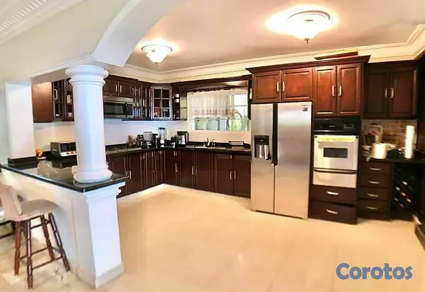 apartamentos - Venta de Casa en Altos Arroyo Hondo III 4