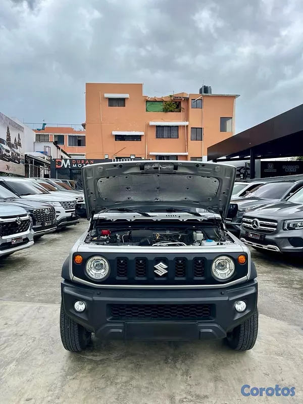 jeepetas y camionetas - Suzuki Jimny GLX 2023 3 Puertas  10