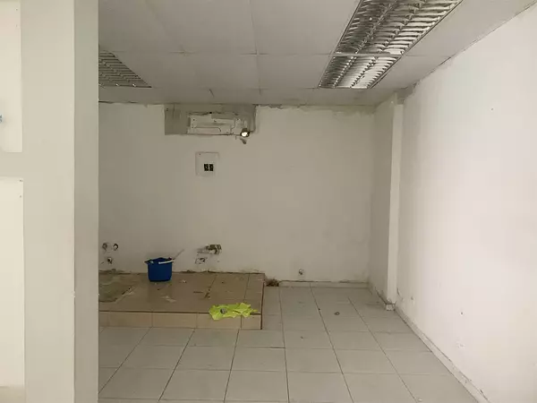 oficinas y locales comerciales - Local en primer nivel 3