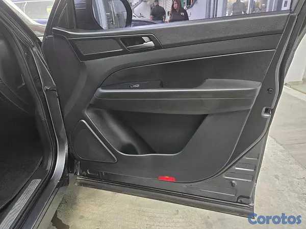 jeepetas y camionetas - KGM REXTON 2021 GRIS OSCURO DIESEL 12