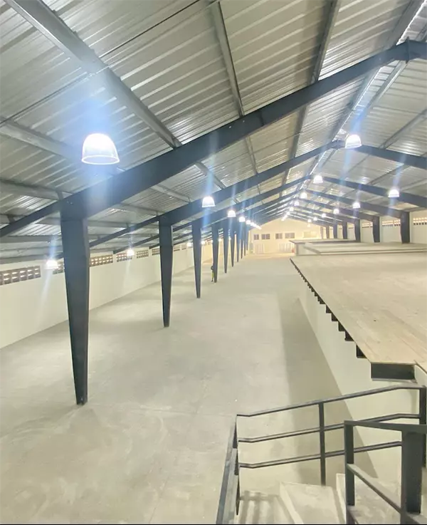 oficinas y locales comerciales - Nave en Engome 3200 m 5