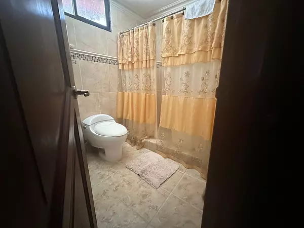 casas - Casa en Av. Independencia  9