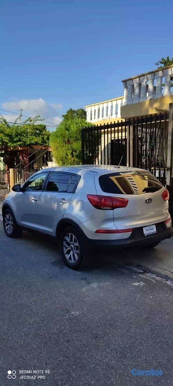 jeepetas y camionetas - Kia Sportage 4x4 2015, versión americana. LX 3