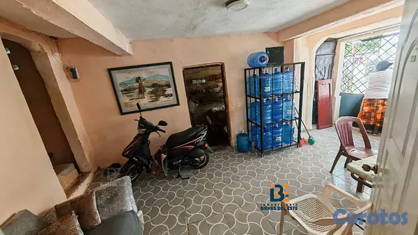 casas - Se Vende casa de cuatro habitaciones en Villa Oril 2