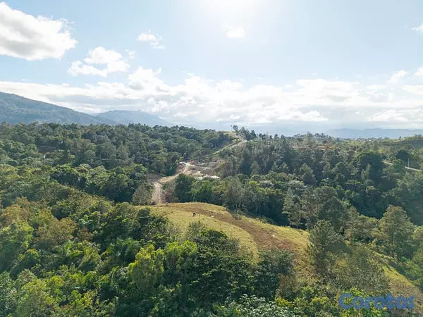 solares y terrenos - Solares residenciales en Jarabacoa  2