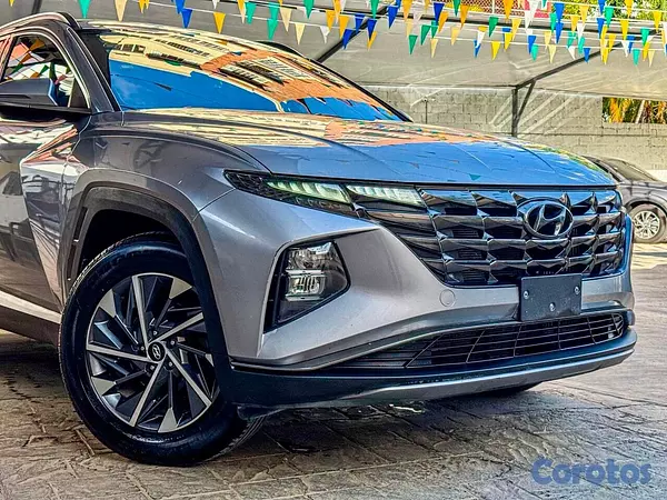 jeepetas y camionetas - HYUNDAI TUCSON 2022 3