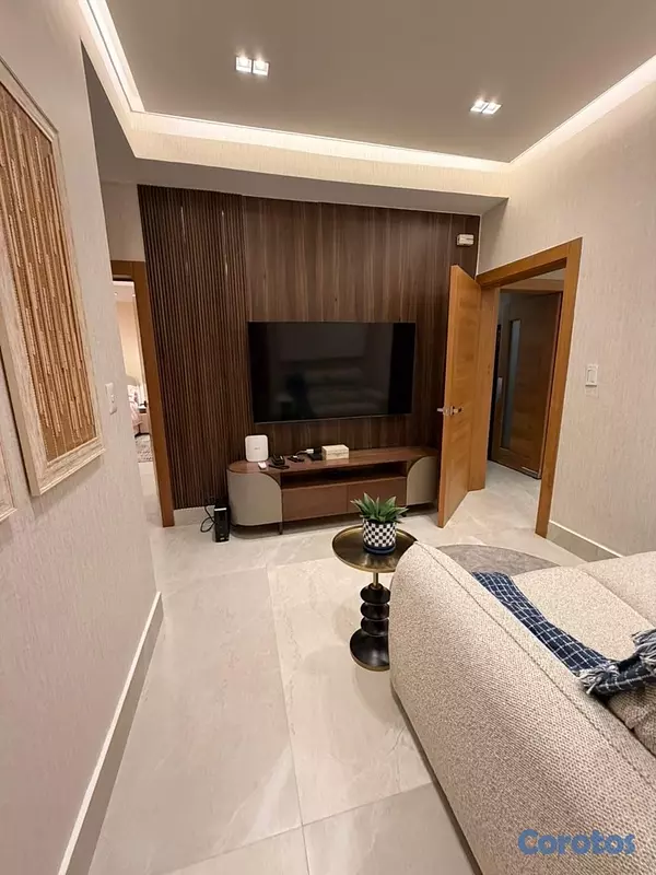 apartamentos - vendo amueblado bella vista sur tres habitaciones con su baño balcón dos parqueo 13
