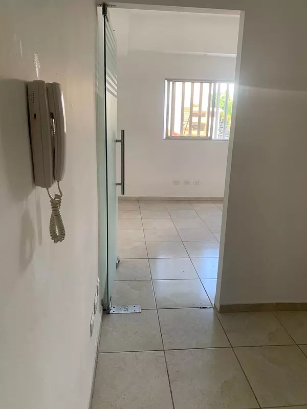 oficinas y locales comerciales - alquiler local en los Prados  3