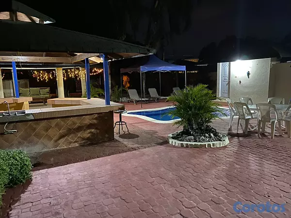 casas vacacionales y villas - Villa de Playa en Palenque con Piscina, Jacuzzi y  2