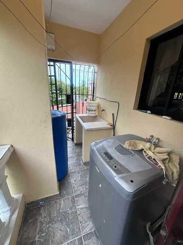 casas - Vendo casa en República de Colombia 9