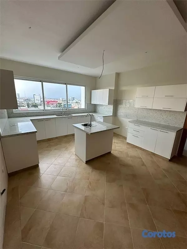 apartamentos - Venta de apartamento con 400mts en bella vista con vista al mar  2