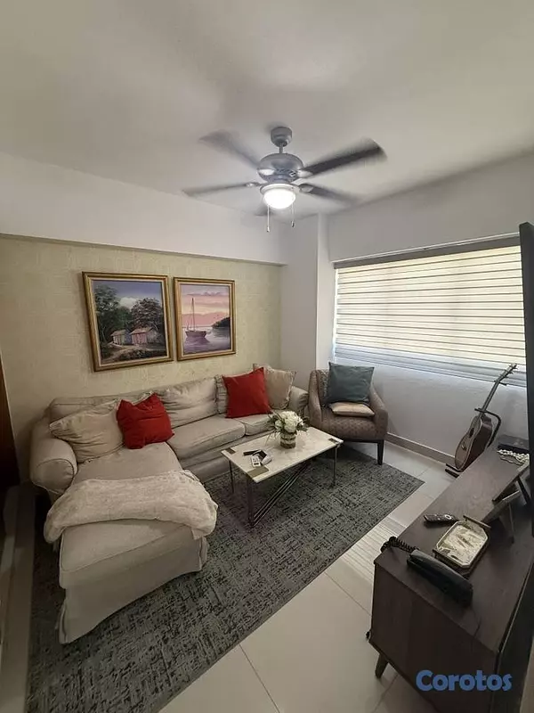 apartamentos - Apartamento en venta vacío de 3 habitaciones con v 8