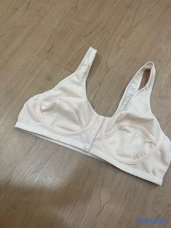 ropa para mujer - Brasier sin barillas 
250 C/U 
3 colores disponibles 4