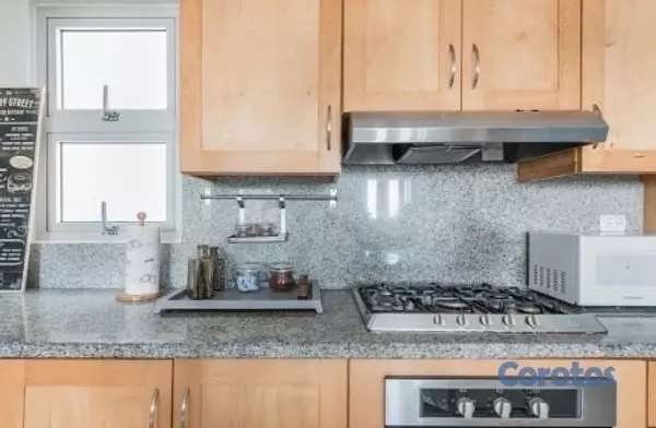 apartamentos - vendo piso 6 totalmente amueblado zona universitaria una habitación 1.5 baños pa 9